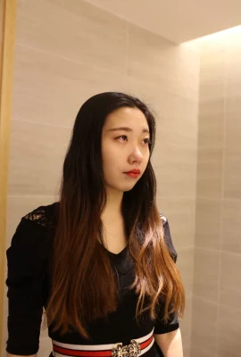 悅月國模大尺度人體私拍DISK1 (349 照片)