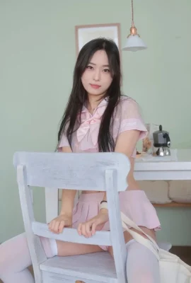 美腿靚女 (9 照片)