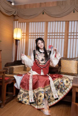 魚子醬 新年 (120 照片)