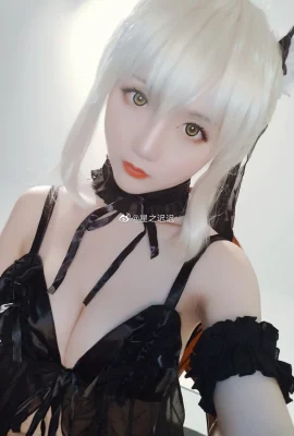FGO 阿爾托莉雅·潘德拉貢Alter(黑呆) 睡衣@星之遲遲(9 圖片)