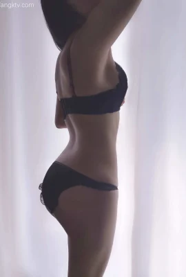 高甜萌妹Eloise軟軟露臉大尺度定製合集-日常 (180 相片)