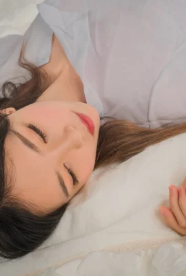 抖娘-利世《俏皮護士》完美長腿勾腿夠撩人 (41 圖片)