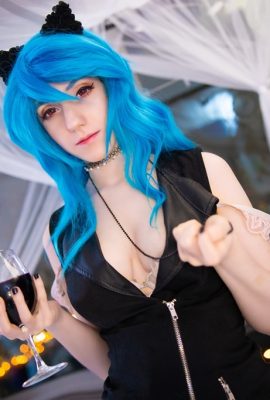 Lana Rain – 優雅的臥室