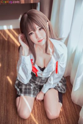 莎莉多拉斯諾 – 荻原沙優