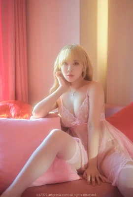 (Dami ) 超極致視角 豐滿美乳直接彎腰放送 (56 相片)