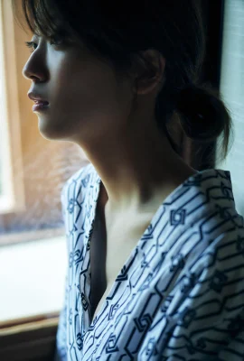 (工藤美桜) 氣質女星展露出最誘惑一面 完美零死角 (40 圖片)