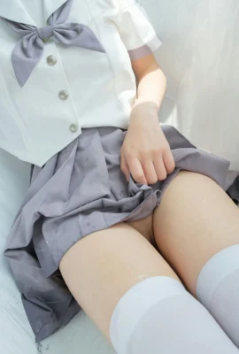 赤西夜夜– 初音少女(163 圖片)