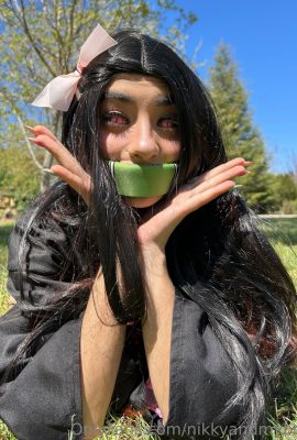 嬌小的 Nikky – 你豆子