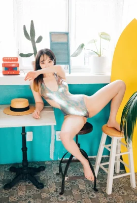 BamBi《性感高衩》大尺度挑逗姿勢騷氣滿滿 (43 相片)