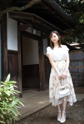 AV美熟女噴血寫真 – 鈴木真夕 (52 相片)