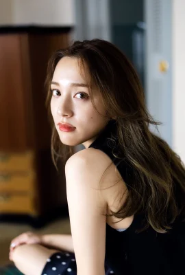 (都丸紗也華) 兇兇的正妹 身材還是一樣辣！ (30 照片)