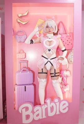 COSPLAY ZinieQ 2B 芭比娃娃
