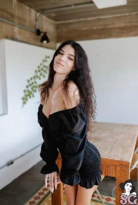 【自殺女孩】2024年11月26日 – Badcole – 經典【56P】