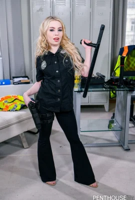 【閣樓】2025年1月18日 – 海莉黑桃 – 角質海莉黑桃需要雞巴每日【44p】