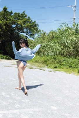 (似鳥沙也加) 身材大解放啦…白皙歐派辣翻 (41 相片)