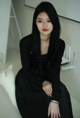 【可咪】氣質美女私拍女體PART1 (348 圖片)