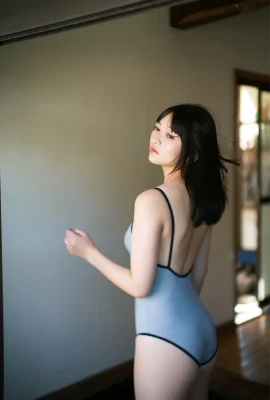 (佐山すずか) 可愛櫻花妹展露嫩白美體 滿滿誘惑 (26 相片)