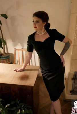 【自殺女孩】2025年2月9日 – 奧德雷波恩 – 黑色魅力【57p】