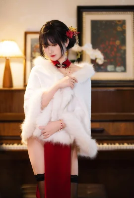 三度 69 – 紅絲絨旗袍 (75 相片)