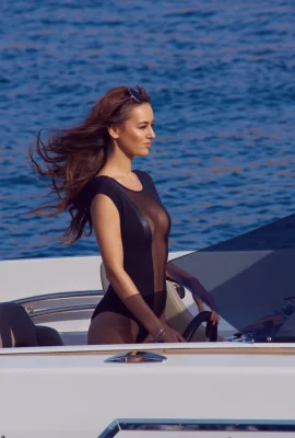 2018.09.01  – 《花花公子德國》的Veronika Klimovits。 2（28張照片）