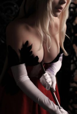 Shinobu Oshino（Sayathefox）