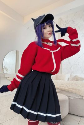 Zirael Rem  –  Mita後台自拍照