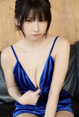 Enako在星期五完全未發行30次（30張照片）