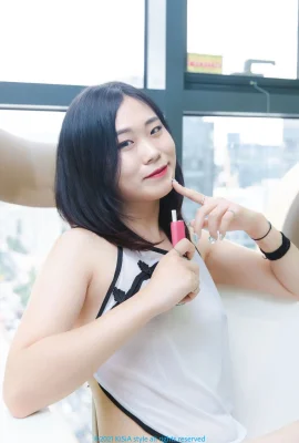 (Bora ) 雪白大長輩大方露出…..這個真極品 (45 圖片)