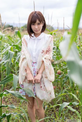 (小島みなみ) 性感女神萬惡的火辣身材讓人想推倒 (30 圖片)