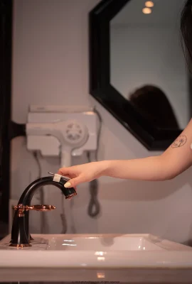 (Dami ) 私照曝光….體態絕頂完美 (40 相片)