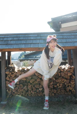 (岸みゆ) 小隻馬邪惡視角辣炸！飽滿事業線深邃溝溝太溫暖 (24 相片)