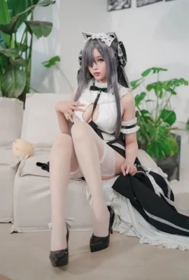 碧藍航線 奧古斯特女僕