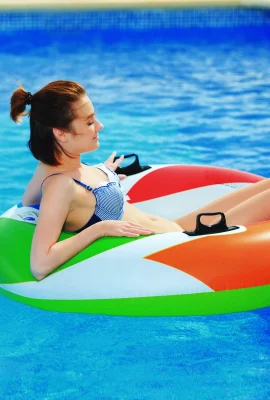 愛麗絲·謝伊（Alice Shea） – 佩里塔（82張照片）