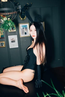 (Jeong Bomi ) 身材太惹火 白嫩深溝真的好無敵 (28 圖片)