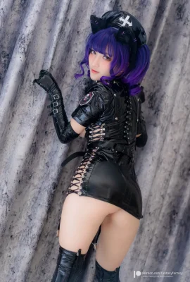 小丁Cosplay寫真 – 護士暗黑 (100 相片)