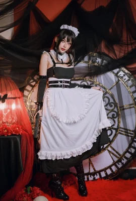 日本性感美少女Byoru-Zenith Maid主題性感女僕裝露黑色情趣內衣配黑絲網襪秀豐腴身材誘惑寫…