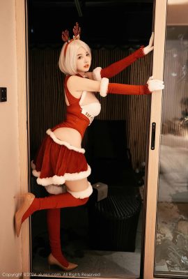 (Xiuren秀人網: 櫻桃小犢子) Yorha 2B Chrismast