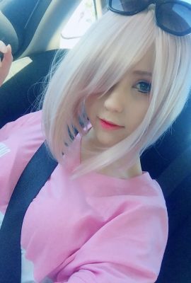 Megumi Koneko  –  Mashu自拍照