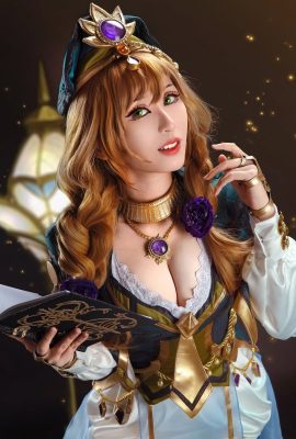 Larissa Rocherty -Lisa