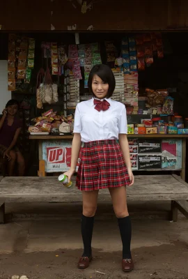 (牧瀬みさ) 魅惑眼神搭配性感身姿 一瞬間就被深深吸引 (26 照片)