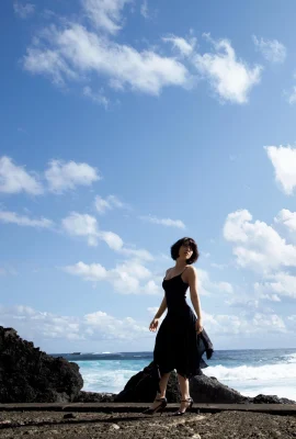 (永岡憐子) 魅惑眼神使人著迷 美乳呼之欲出 (25 照片)