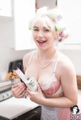 【自殺女孩】2025年4月27日 –  Maiseymonroe  – 烤製60p】