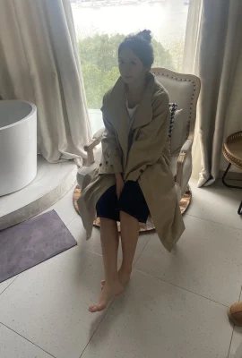 國模七七大尺度人體私拍套圖 (47 相片)