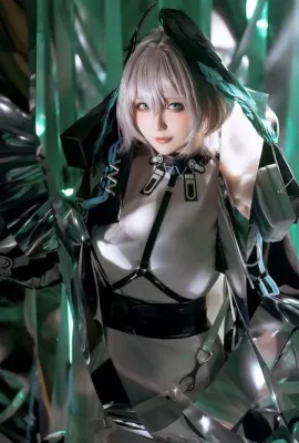 Coser小姐姐星之遲遲明日方舟本-Heartbeat主題性感多套服飾系列秀完美身材誘惑寫真 3