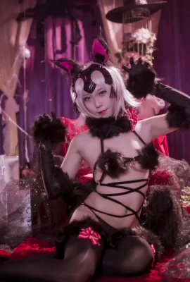 動漫博主Money冷冷 – 貞德 (8 照片)