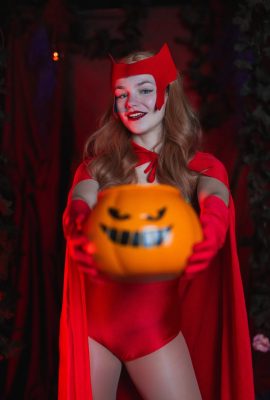 Nomiteee  – 猩紅色女巫