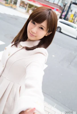 (小島みなみ) 甜美不失性感 毫不吝嗇露出火辣身材 (35 相片)