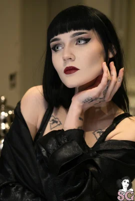 【自殺女孩】6月4日，2025年 –  Raziel  –  Solarium  –  42p】