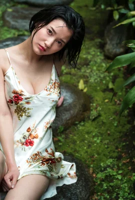 (出口亜梨沙) 雪白飽滿極品身材 誘惑力爆發 (22 圖片)