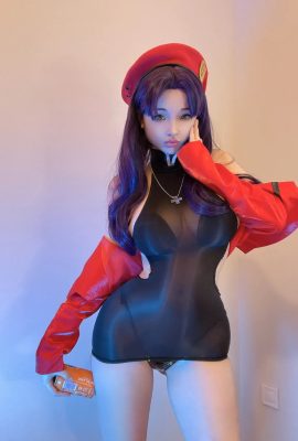 Hidori Rose  –  Misato Katsuragi